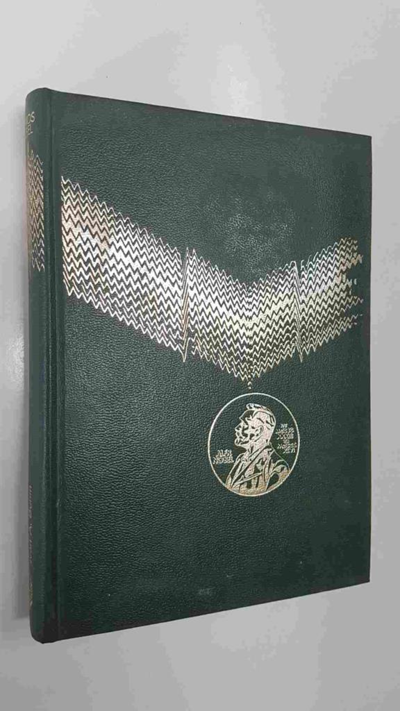 Coleccion Premios Nobel: Una aldea
