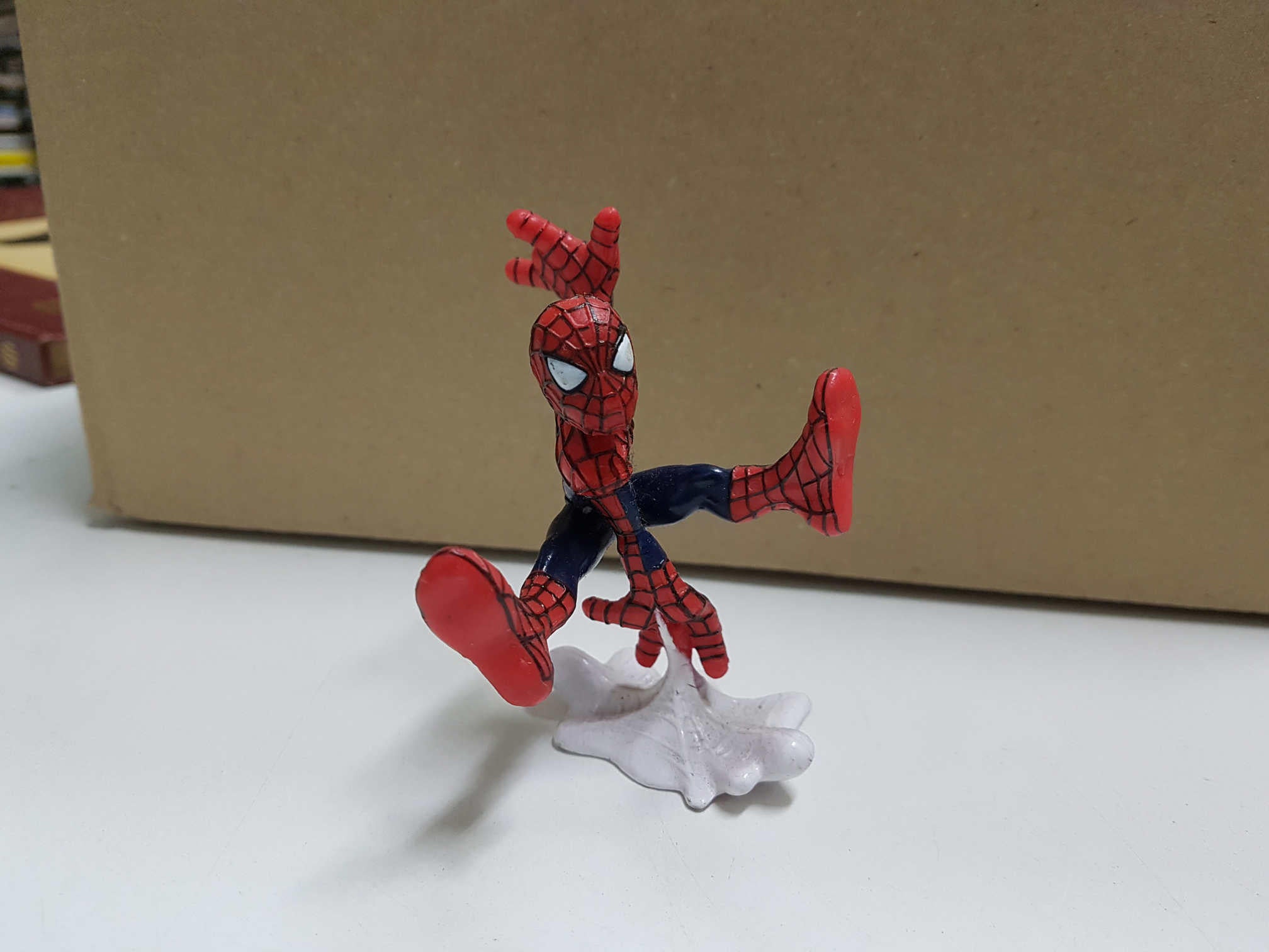 Figura de spideman de plastico 