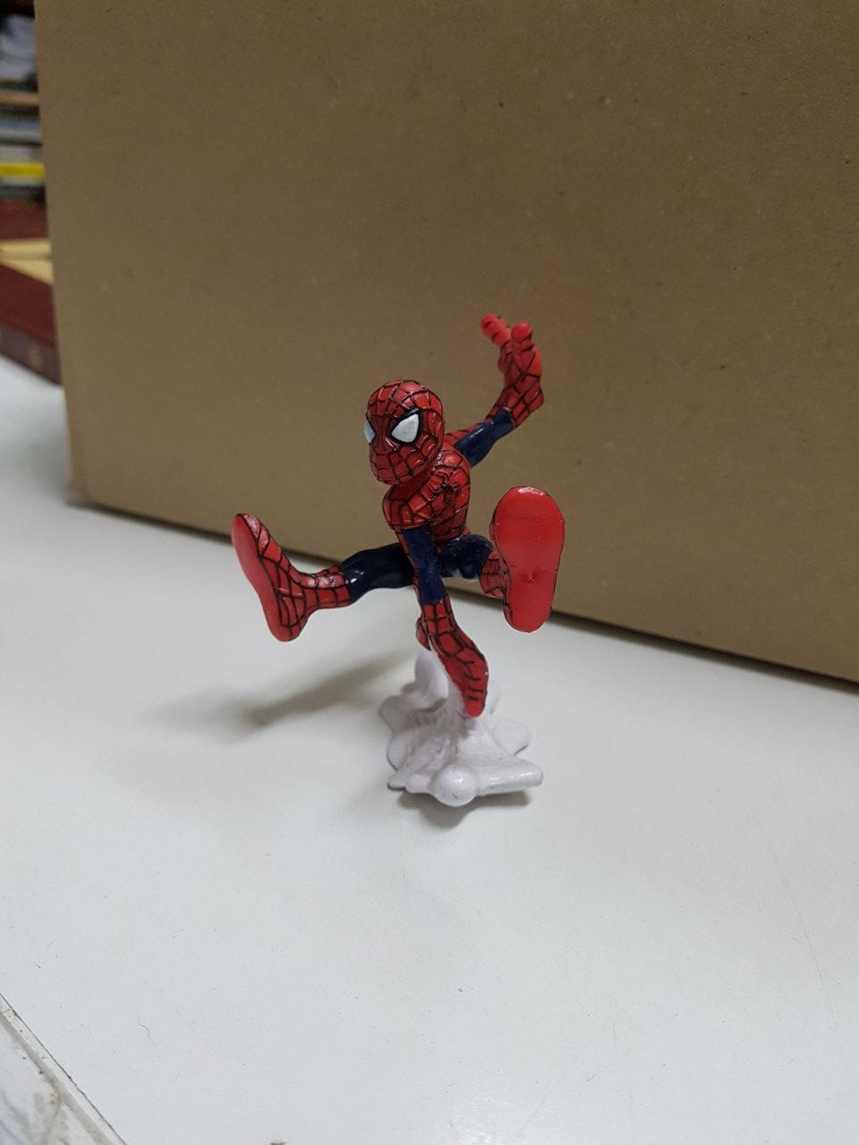 Figura de spideman de plastico 