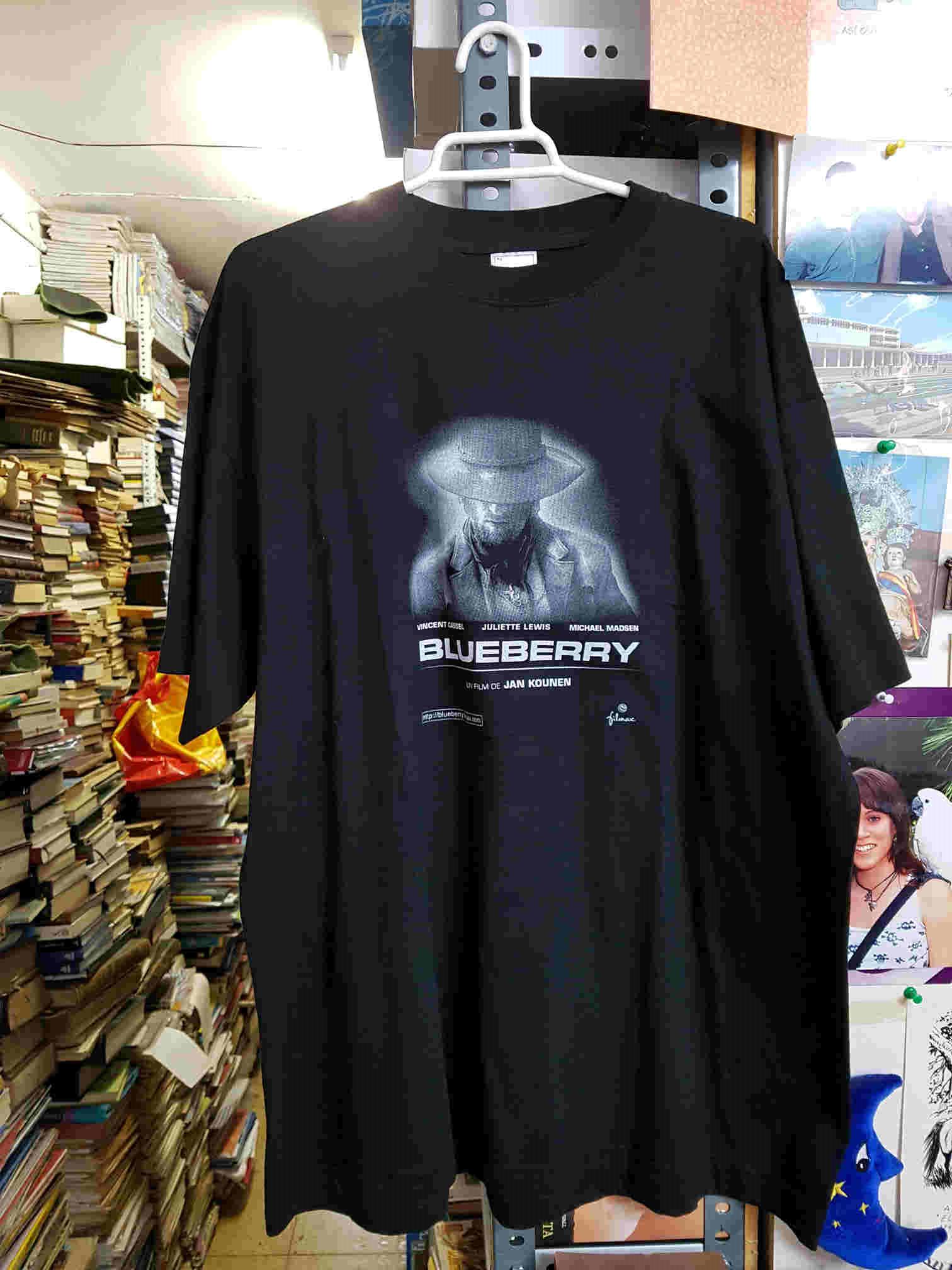 Camiseta negra de Blueberry, film de Jan Kounen. Talla XL