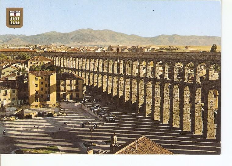 Postal 020113 : Acueducto y plaza oriental de Segovia