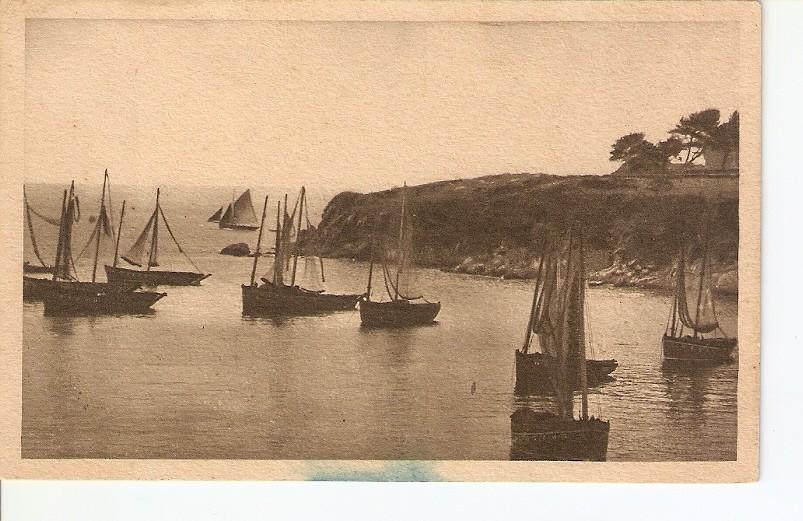 Postal 027091 : Treboul (Finistere). Bateaux au mouillage