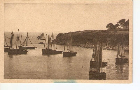 Postal 027091 : Treboul (Finistere). Bateaux au mouillage