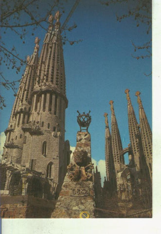 Postal 014716: Vista parcial de la Sagrada Familia en Barcelona