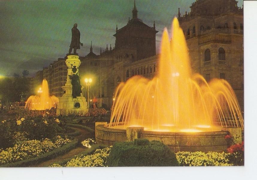 Postal 032895 : Valladolid. Estatua de Zorrilla y Puente Luminosa