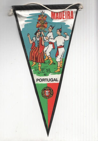 Banderin de MADEIRA, Portugal - Trajes tipicos de Villanos y Brinquinhos en fiestas populares de Madeira