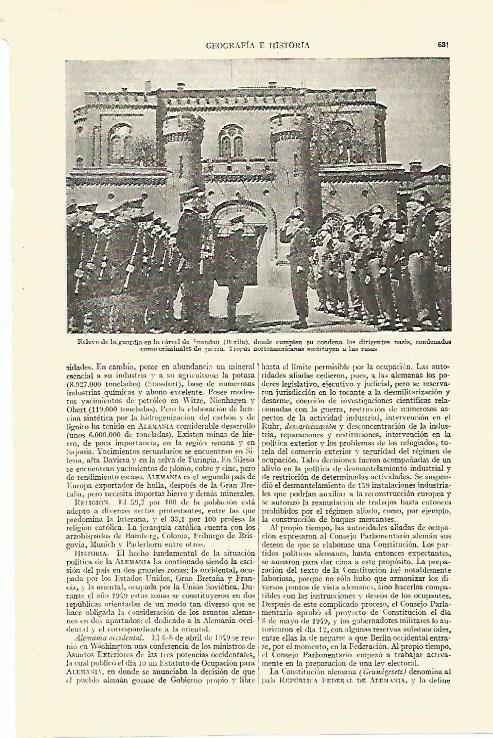 LAMINA ESPASA 26755: Relevo de la guardia en la carcel de Spandau Berlin