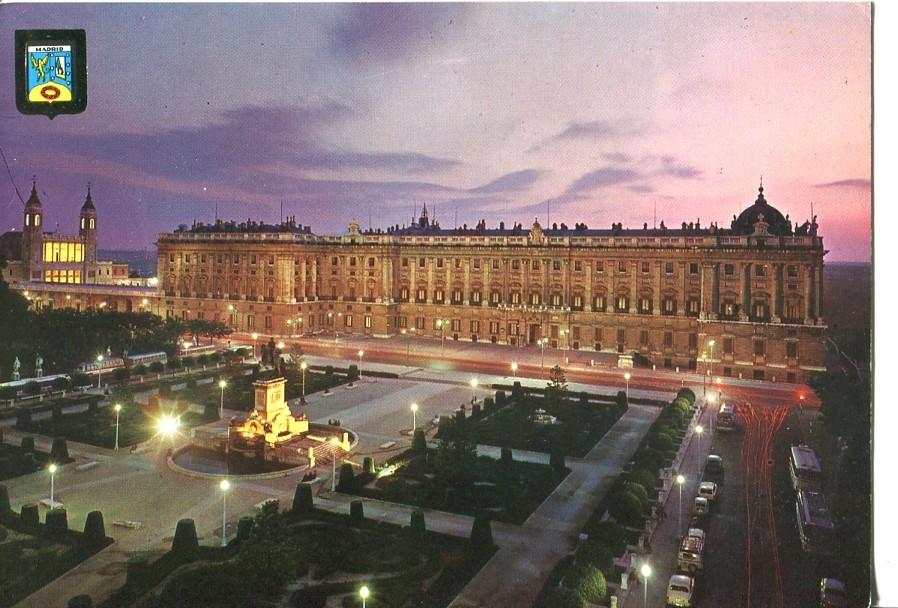 Postal 016772: MADRID - Vista Nocturna Plaza de Oriente y Palacio Real