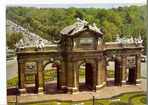 Postal 024733 : Puerta de Alcala. Madrid
