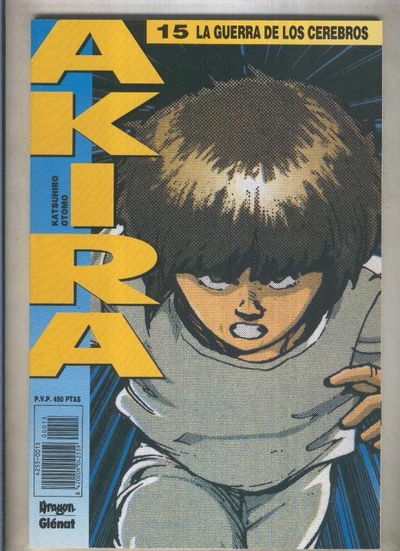 Akira numero 15 (numerado 3 en interior cubierta)