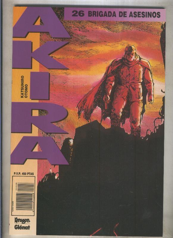 Akira numero 26 (numerado 1 en interior cubierta)