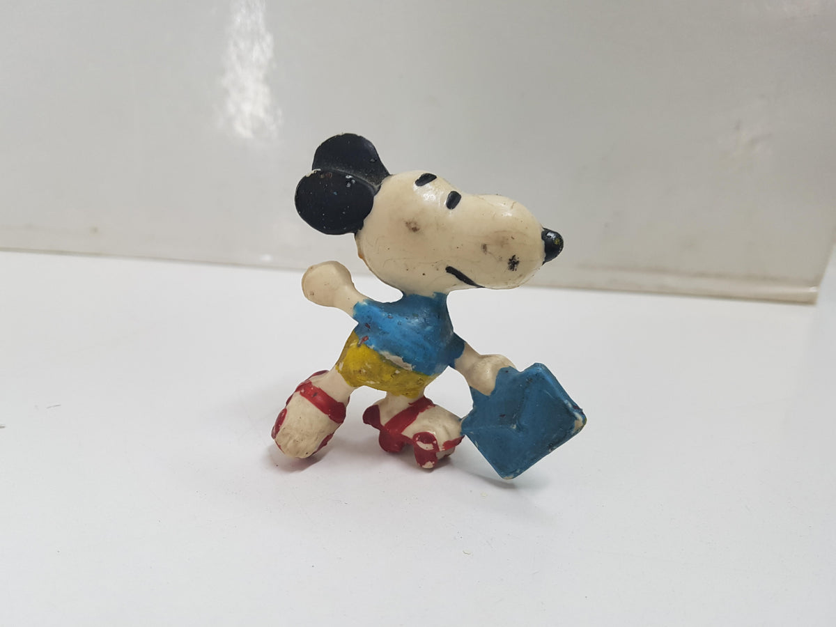 Figura comic Peanuts: Snoopy en patines