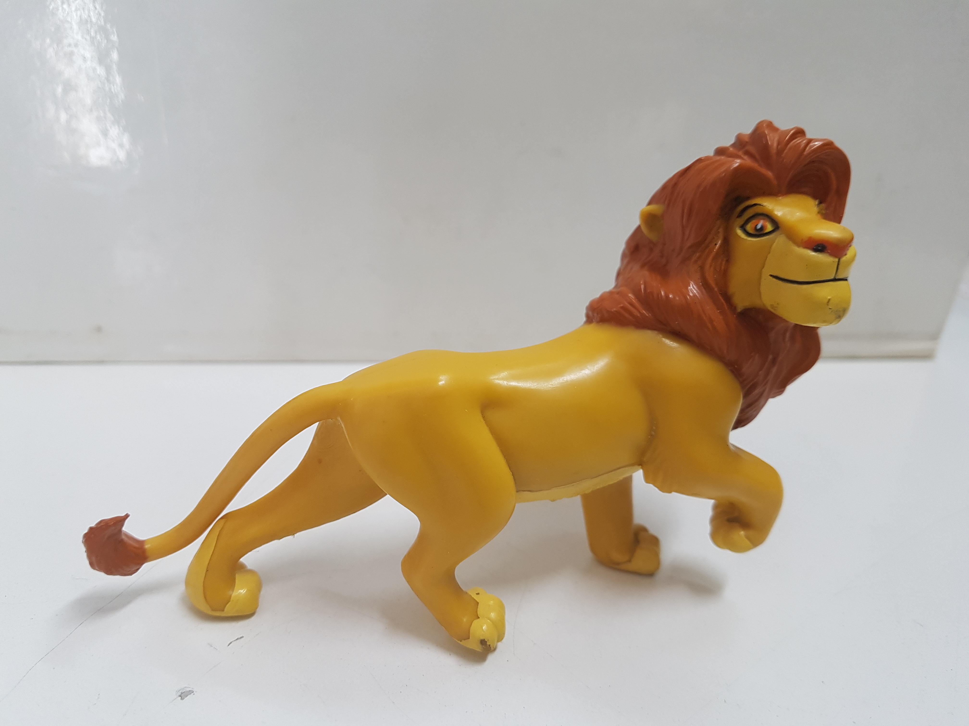 Figura pelicula Rey Leon: Simba adulto