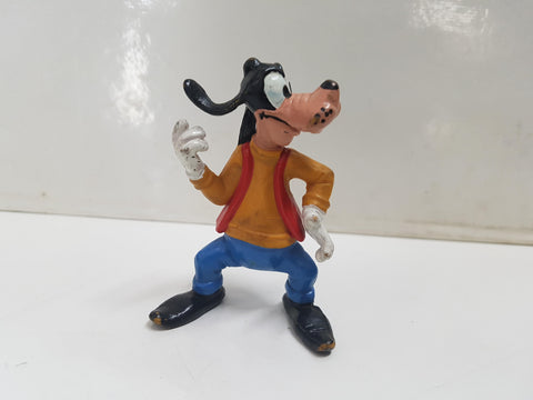 Figura de personajes de Disney: Goofy, camiseta naranja