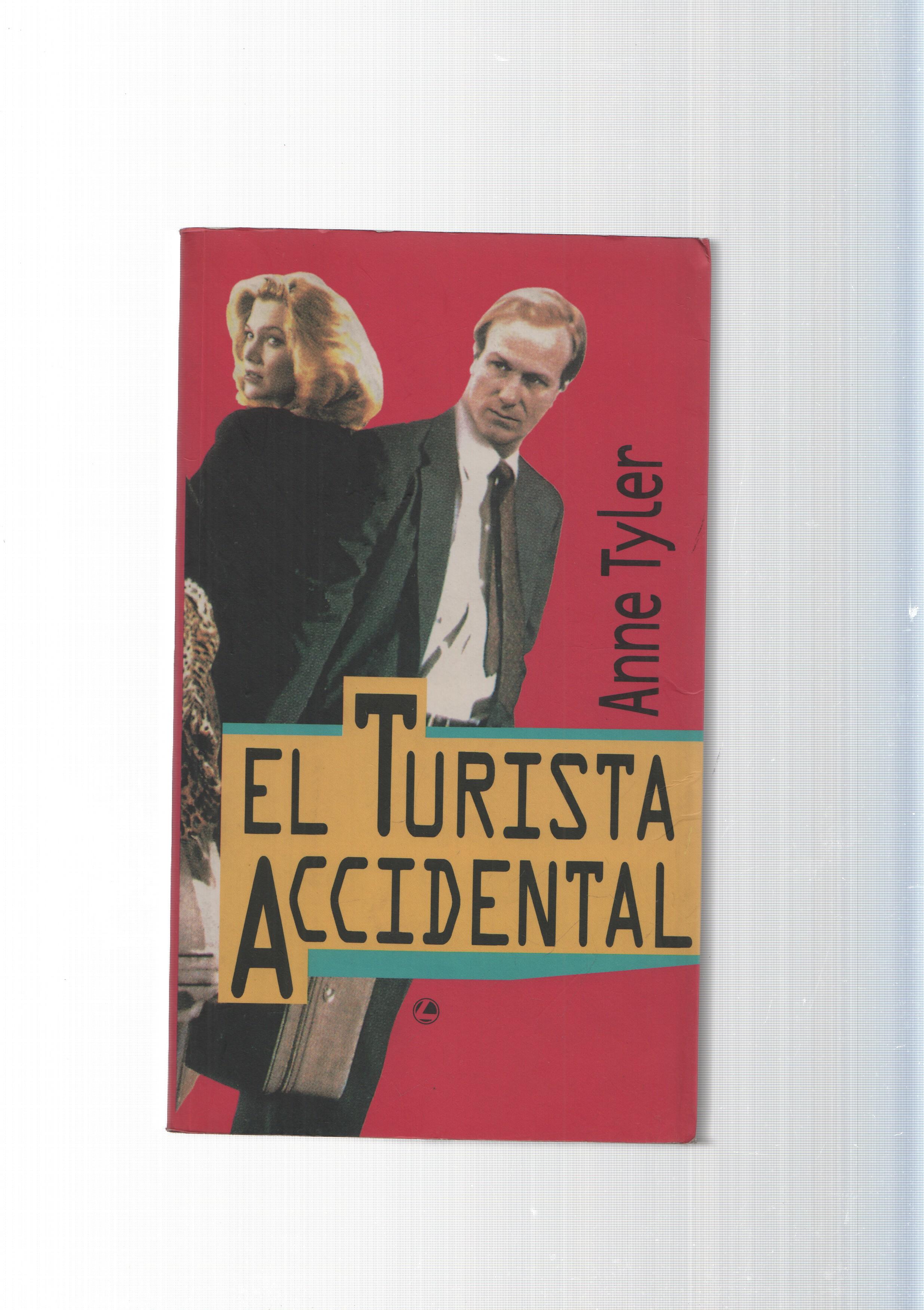 El turista accidental ( tiene arrancada la pagina de creditos )