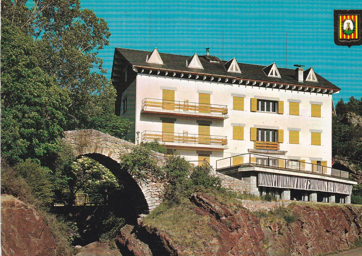 POSTAL 18609: CASTELLAR D EN HUG: HOSTAL LES FONTS