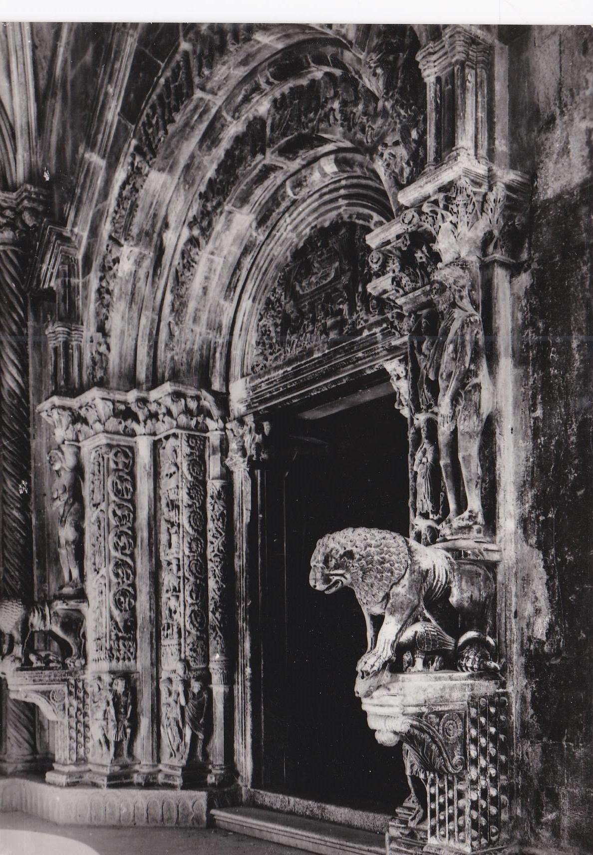 POSTAL 18684: TROGIR: PORTAL