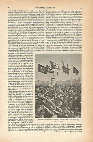 LAMINA ESPASA 782: Alemanes entonando el himno nacional en Themelhof Berlin