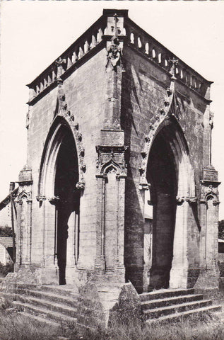 POSTAL 18926: BEAUCAIRE: LA CROIX COUVERTE