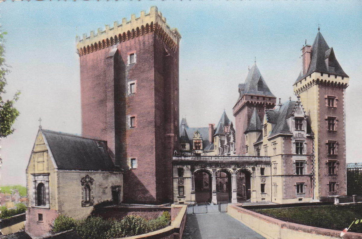 POSTAL 18960: FRANCIA: PUERTA PRINCIPAL DEL CASTILLO REAL
