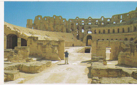POSTAL 19131: AMFITEATRO EN NUMEROS