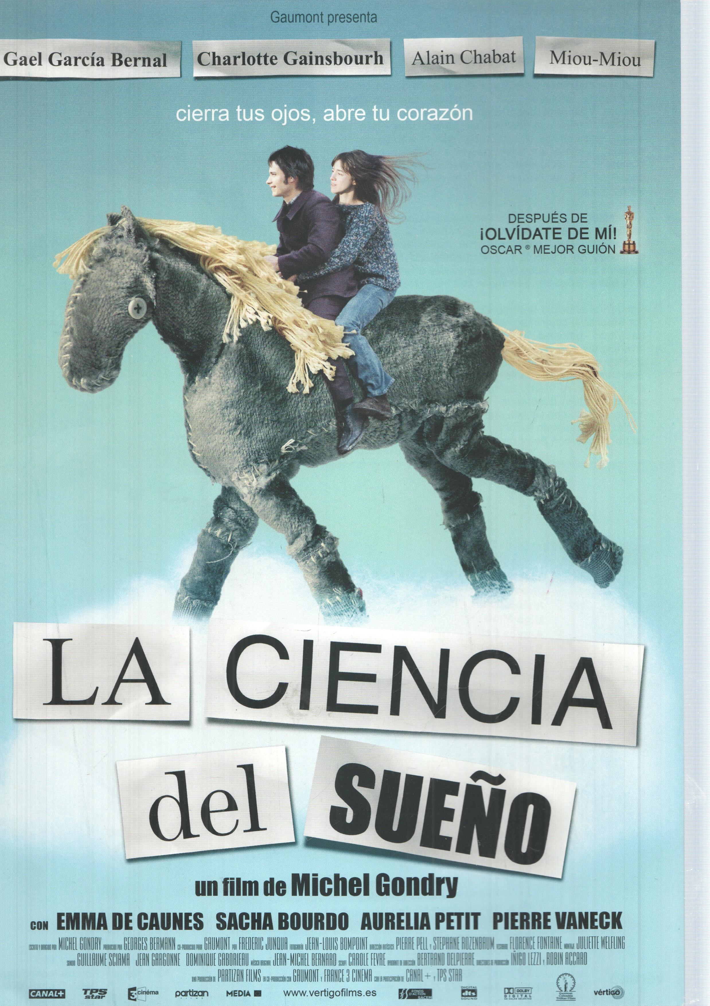 Poster de la pelicula: La Ciencia del Sueño. Un film de Michel Gondry con Emma de Caunes, Sacha Bourdo, Aurelia Petit, Pierre Vaneck