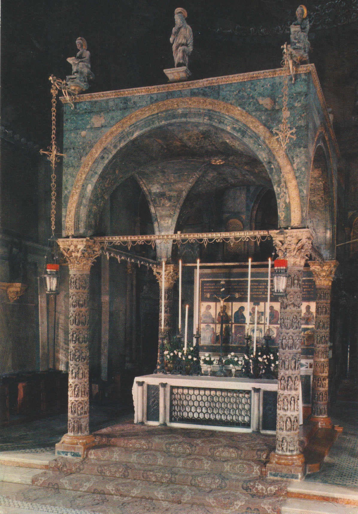POSTAL 62606 : Basilica de S.Marco altar mayor. Venecia. Italia
