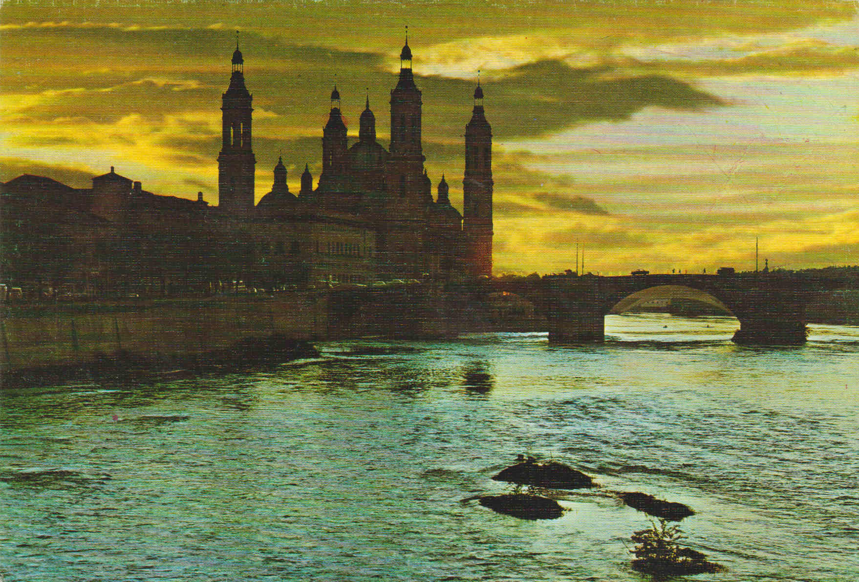 POSTAL 62853 : Zaragoza. Atardecer en el rio Ebro. España