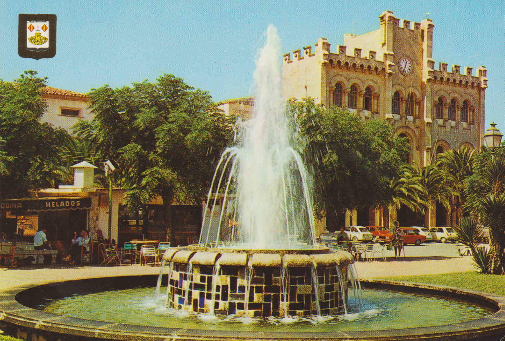 POSTAL 62861 : Menorca. Ciudadela. Fuente y Ayuntamiento. España