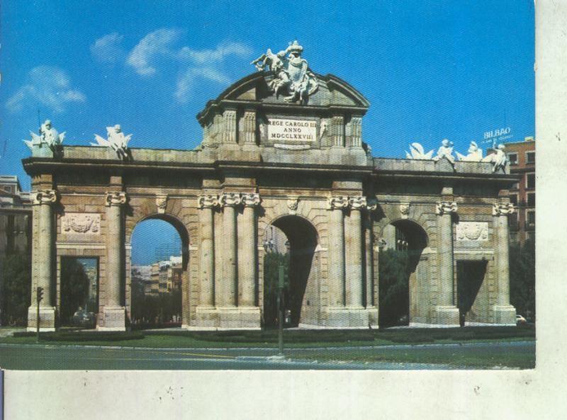 Postal 013323: Puerta de Alcala en Madrod