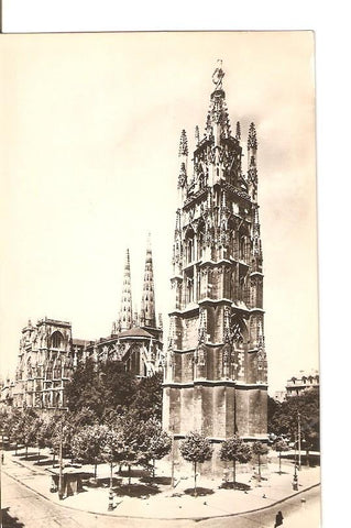 Postal 027300 : Bordeaux. La Tour Pey-Berland et la Cathedrale