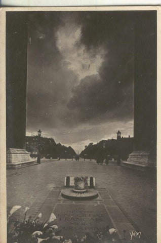Postal B/N 0202 :  La tombe du Soldat Inconnu en Paris,edition Yvon