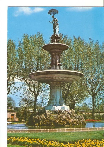 Postal 032345 : Barcelona. Parque de la Ciudadela Dama del Paraguas