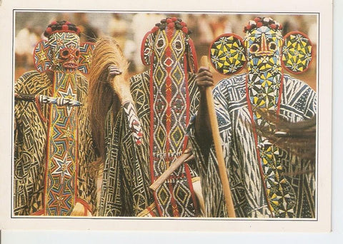 Postal 036833 : Bandjoun. Danseurs Bamilekes marques