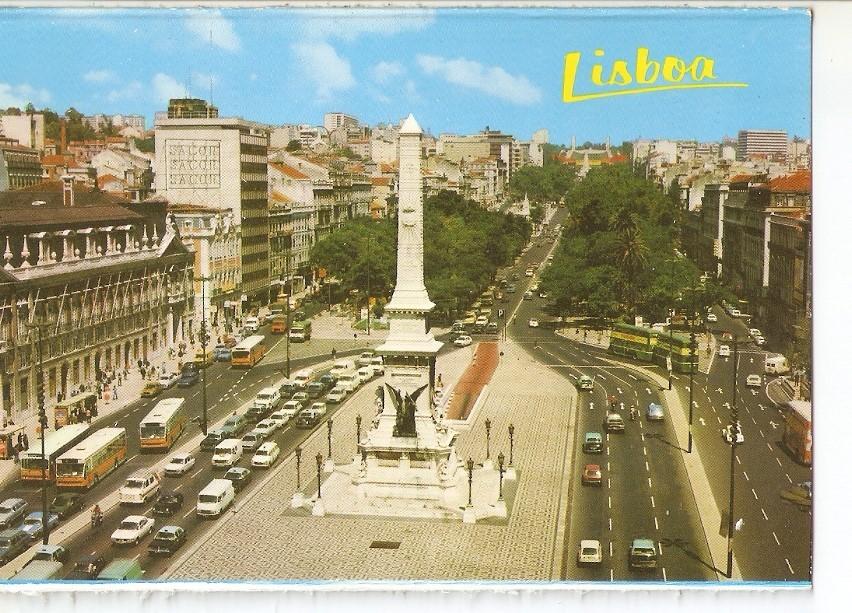 Postal 038903 : Lisboa (Portugal). Praça dos Restauradores e Av. Da Liberdade