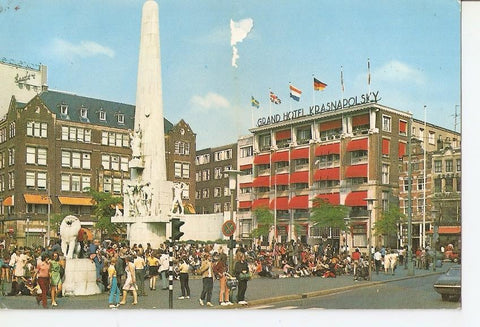 Postal 040571 : Amsterdam / Holland. The National Monument