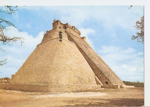 Postal 042202 : Arte Precolombino. Uxmal. Civilizacion Maya. Piramide del Adivino (Mexico)
