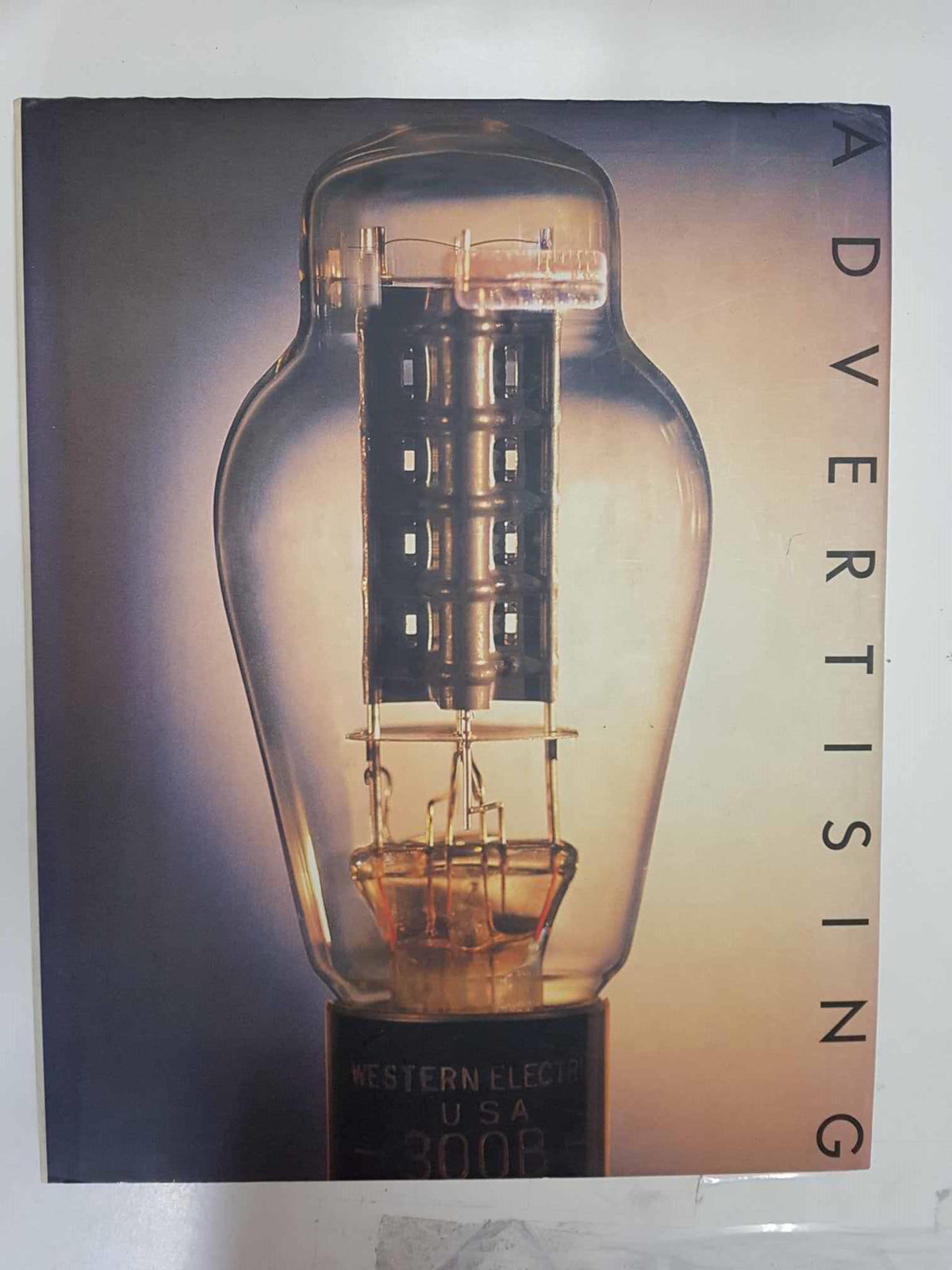 Graphis Advertising 98 - The International Annual of Advertising. Textos en ingles, aleman, frances