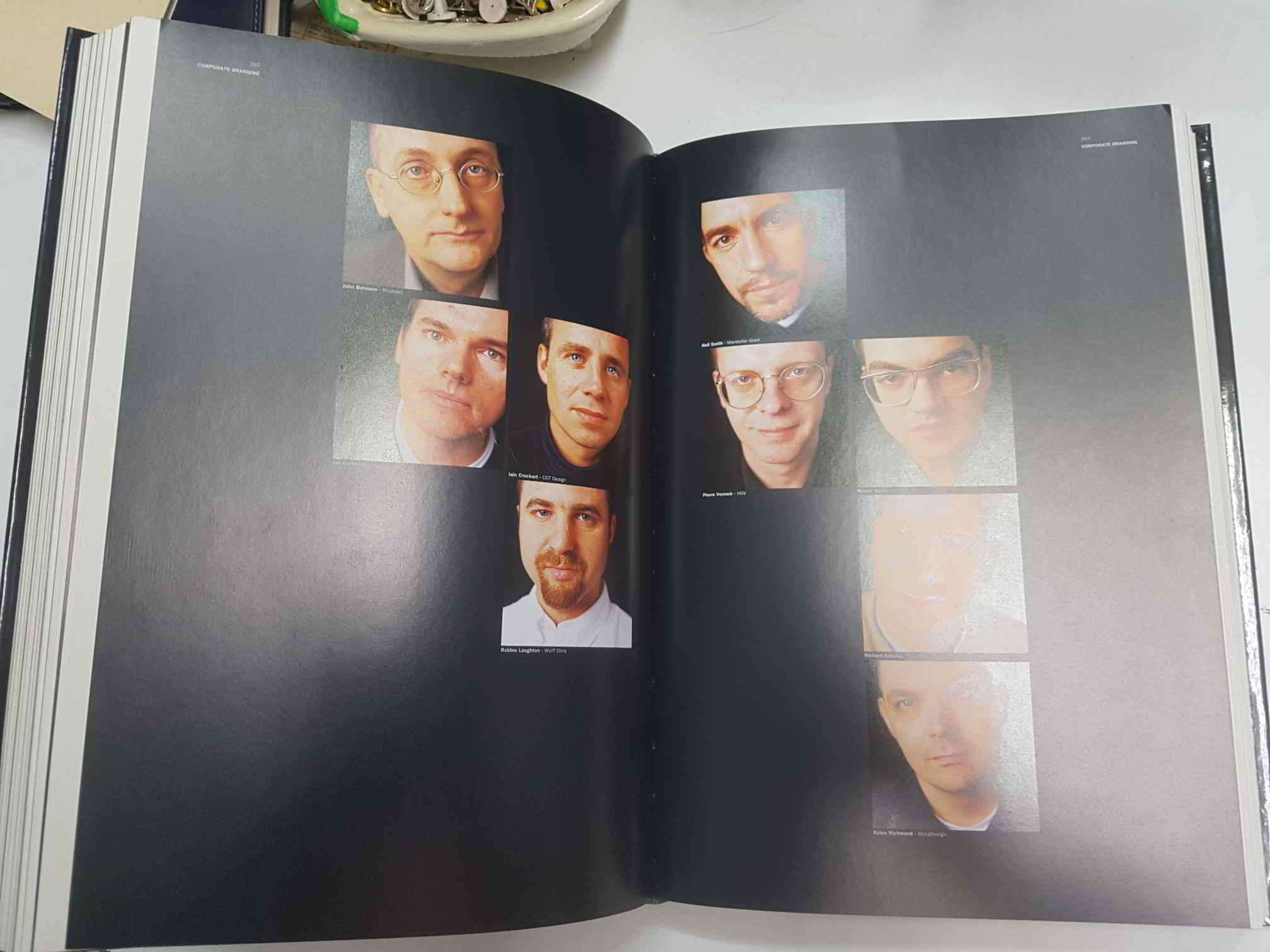 Libro publicidad, ingles: 1998 British Design and Art Direction, contiene cds