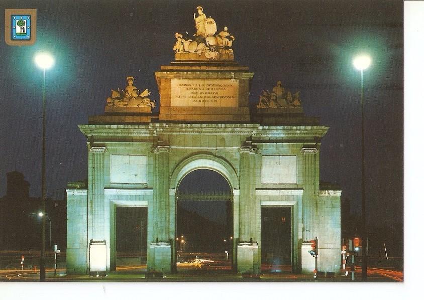 Postal 034189 : Madrid. Puerta Toledo. Noche