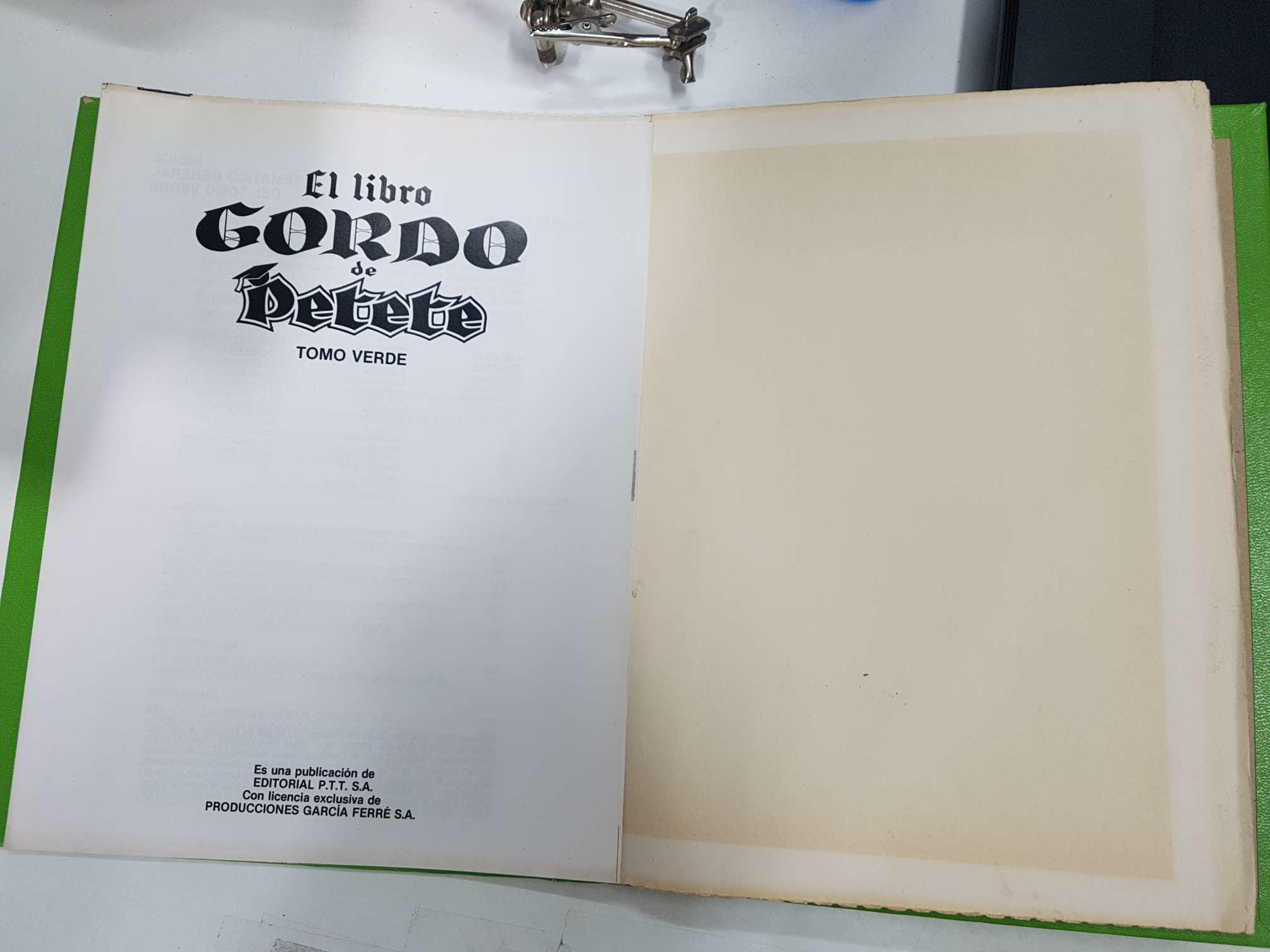 Encuadernado tapa dura Tomo verde de El Libro Gordo de Petete