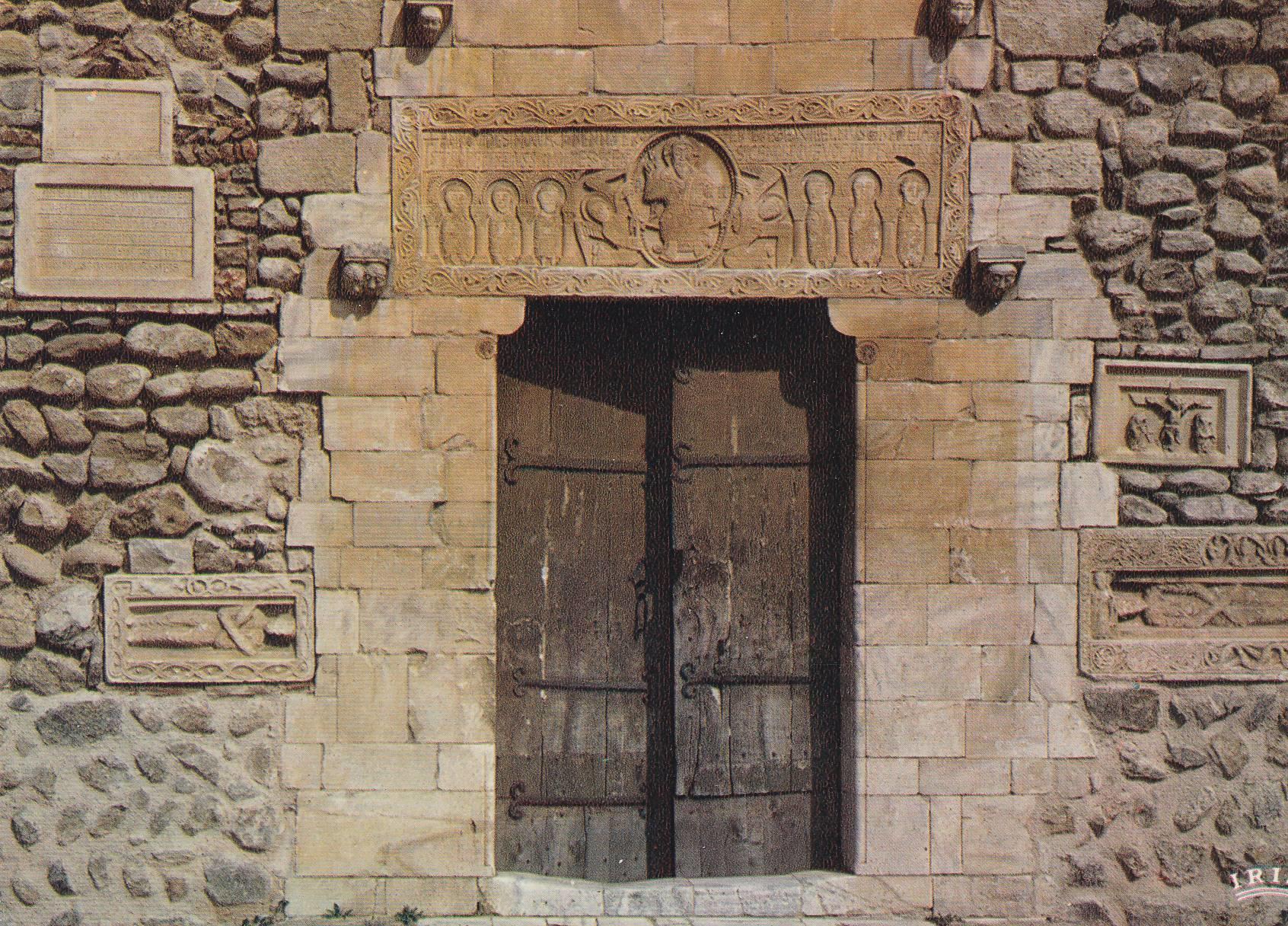 POSTAL B6105: ROUSSILLON: FUENTES ST GENIS