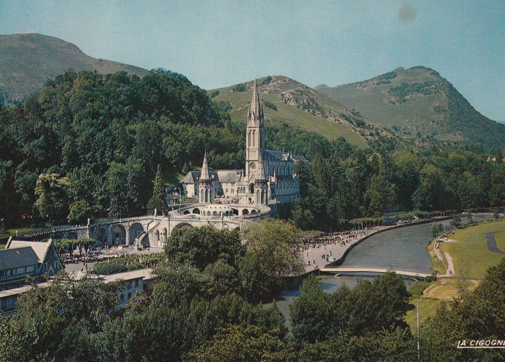 POSTAL B6218: LOURDES: PANORAMICA