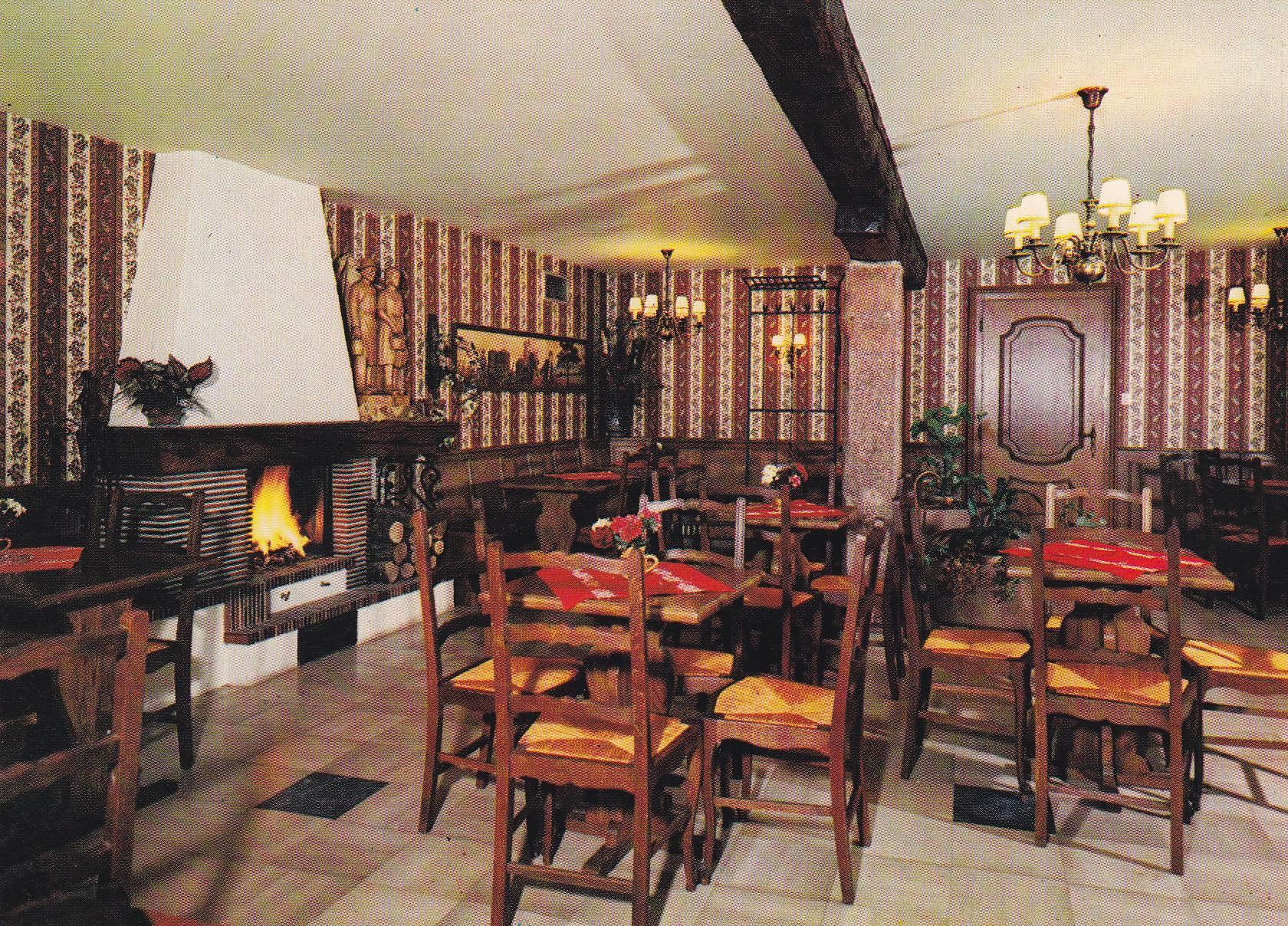 POSTAL B6308: BARR: PASTELERIA OSTER