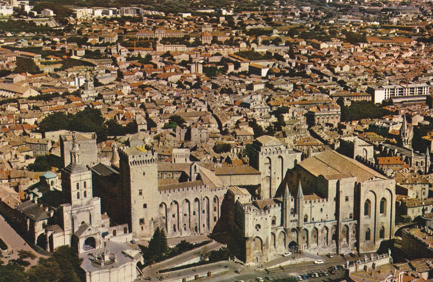 POSTAL B6398: AVIGNON: VISTA AEREA CASCO ANTIGUO