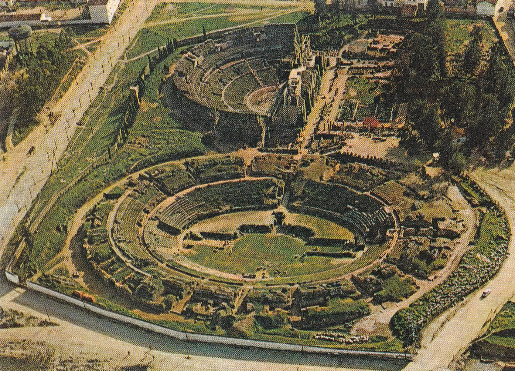 POSTAL B6414: MERIDA: VISTA AEREA TEATRO ROMANO