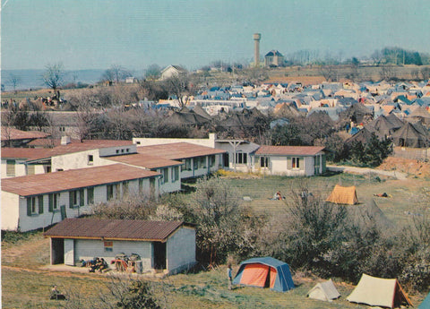 POSTAL B6434: TAIZE: VILLAGE DE TENTES