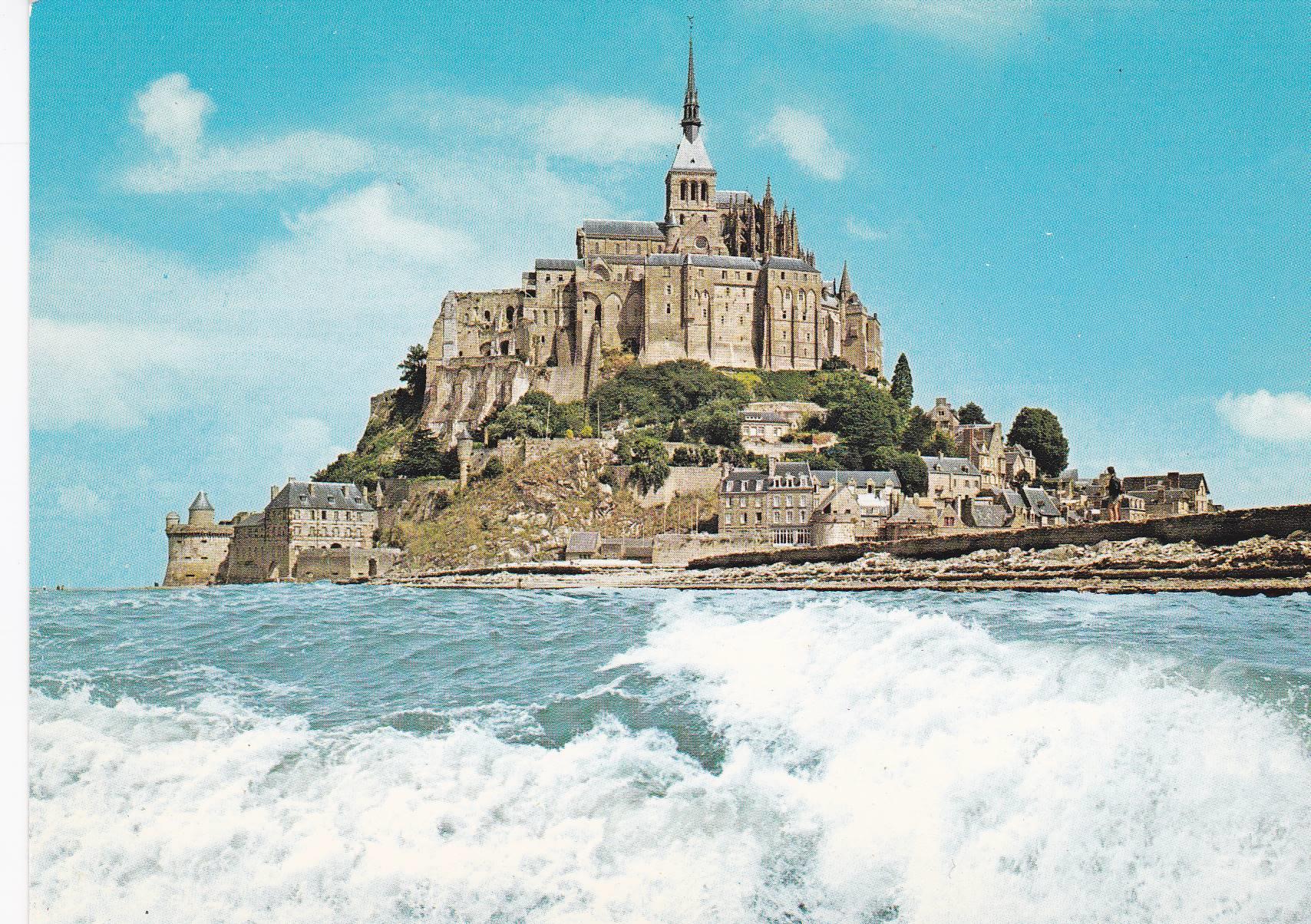 POSTAL B6473: PARIS: LE MONT SAINT MICHEL