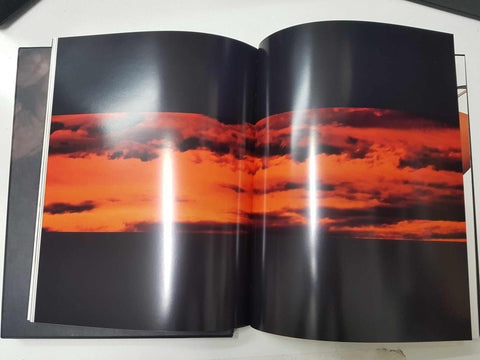 Libro de fotos galeria: Dia Positivo. Fotografias: Jodi Llorca