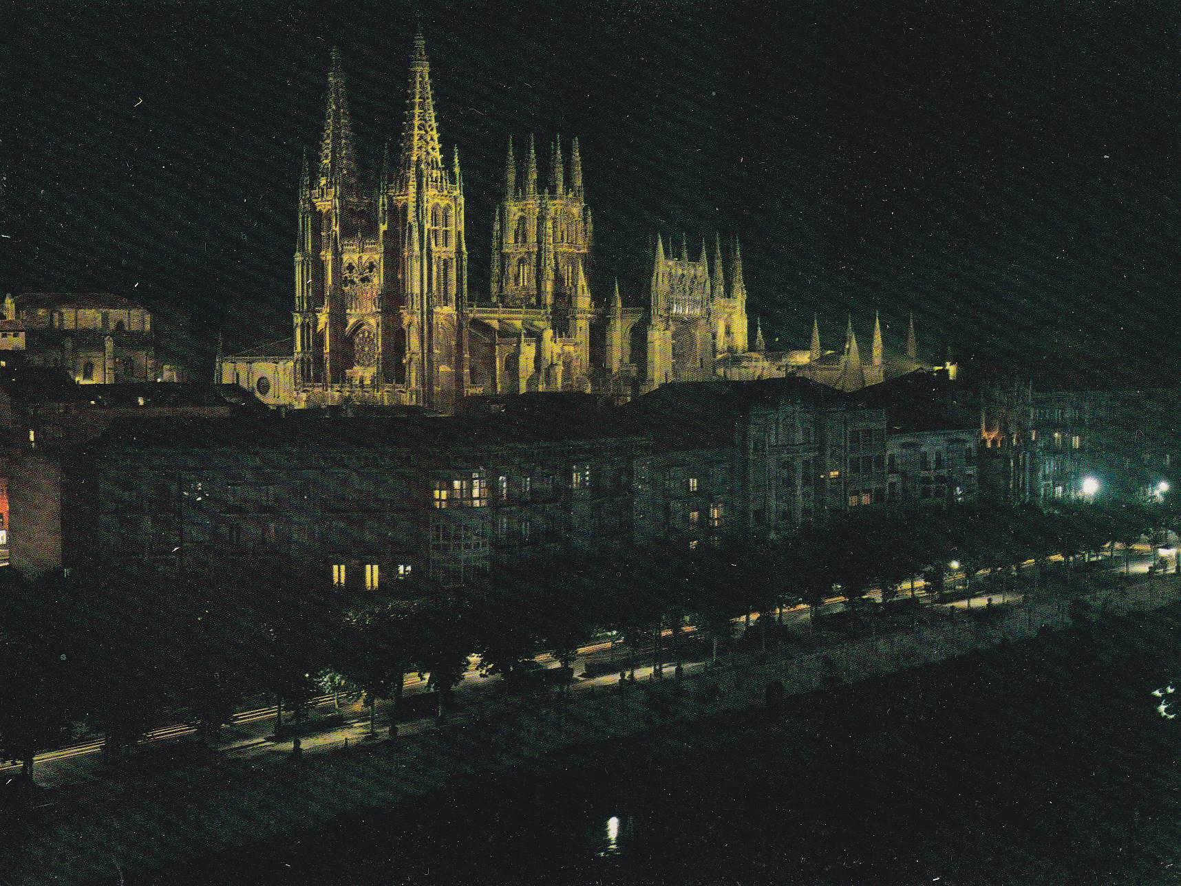 POSTAL B6524: BURGOS: PASEO DE LA ISLA Y CATEDRAL NOCTURNA